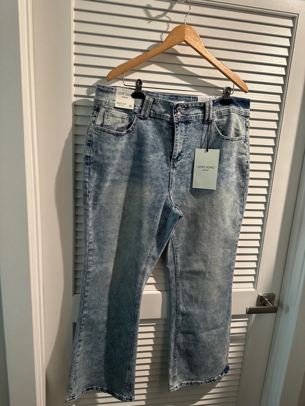NWT Love SoHo Mid Rise Bootcut Five Pocket Jeans.